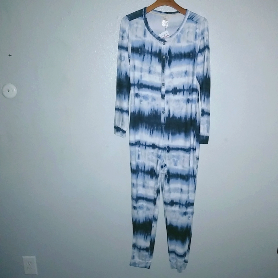 Lucky Brand L Long Sleeved Tie Dye Long Johns One Piece Pajamas Lucky Brand L Long Sleeved Tie Dye Long Johns One Piece Pajamas